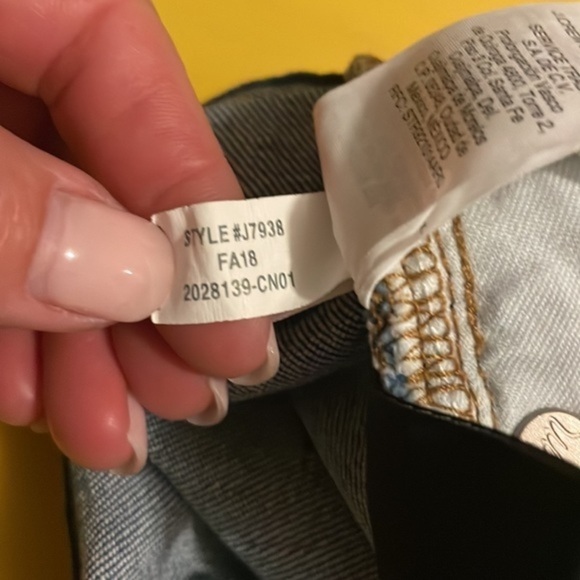 Madewell High Rise Slim Boyfriend Jeans - Picture 9 of 9